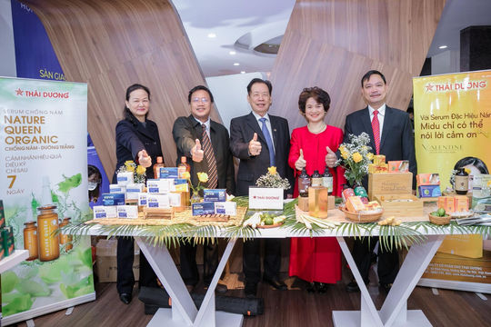 Sản phẩm Sao Thái Dương trưng bày tại ngày khai trương Sàn giao dịch công nghệ