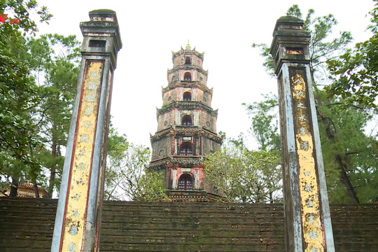 Phim tài liệu: Những ngôi chùa nổi tiếng tại Thừa Thiên Huế