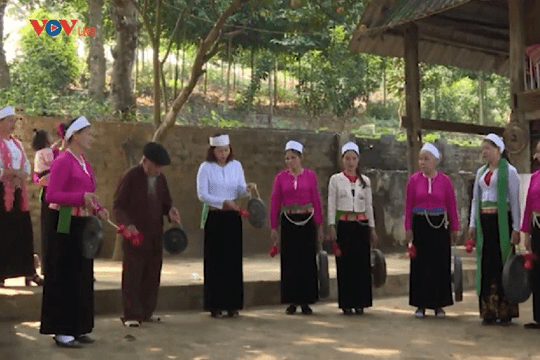 Phim tài liệu: Chiêng trong đời sống của người Mường Hòa Bình