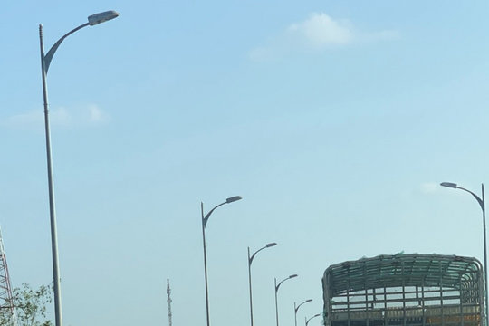 Có bến phà tạm, cầu Rạch Miễu (Bến Tre) vẫn ùn tắc giao thông nghiêm trọng