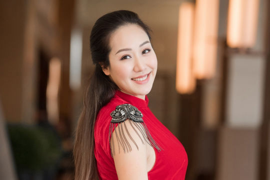 Hoa hậu Ngô Phương Lan từng phải mổ cấp cứu khi sinh con