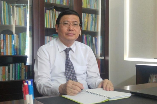 Hiệu trưởng phản ánh SGK lớp 1 bỏ chữ "P", Tổng Chủ biên SGK Tiếng Việt lớp 1 lên tiếng