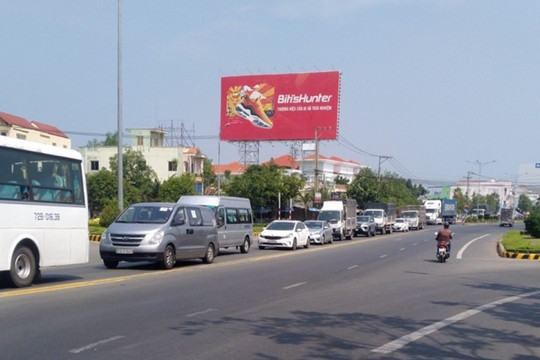 Cuối tuần tái diễn ùn ứ giao thông khu vực cầu Rạch Miễu nối Tiền Giang-Bến Tre