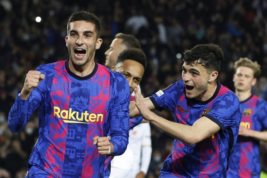 Gặp đối thủ vừa tầm, Barca sáng cửa vô địch Europa League