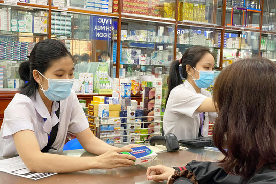 FPT Long Châu tiên phong trợ giá thuốc điều trị COVID-19 Molnupiravir
