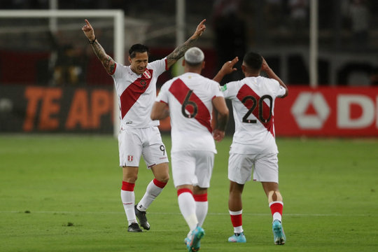 Kết quả vòng loại World Cup 2022 khu vực Nam Mỹ: Brazil thắng lớn, Peru đá play-off