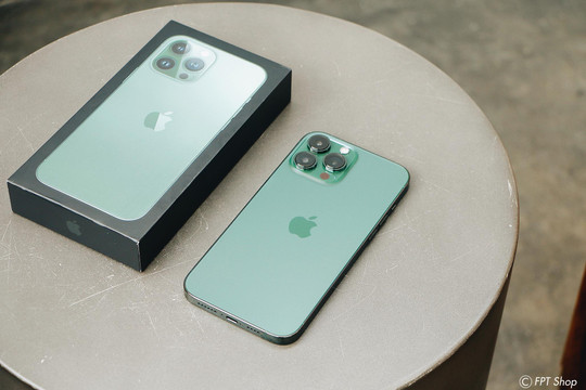 Giảm đến 6 triệu đồng khi đặt trước iPhone 13 Series xanh lá
