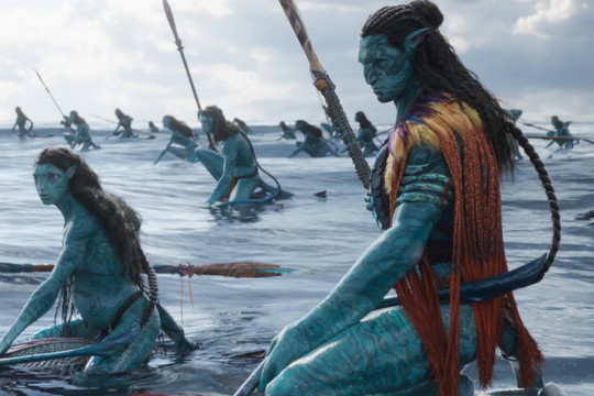 "Avatar 2" tung trailer đầu tiên đánh dấu sự trở lại của "siêu bom tấn" sau 13 năm