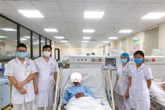 Hoại tử tay vì tự chữa rắn độc cắn tại nhà: 6 điều tuyệt đối không được làm