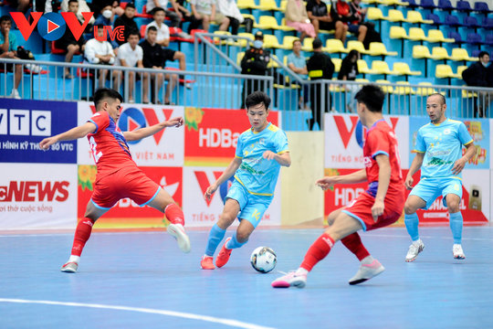 Video Highlight Futsal HDBank VĐQG 2022: Hiếu Hoa Đà Nẵng mất cơ hội giành ngôi đầu khi để thua Sanvinest Khánh Hòa