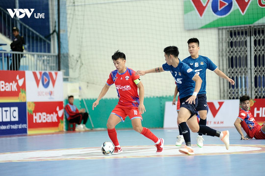 Video Highlight Futsal HDBank VĐQG 2022: Thái Sơn Bắc - Hiếu Hoa Đà Nẵng, tạm thời vươn lên đầu bảng trước khi Sahako FC bước vào lượt trận thứ 7.