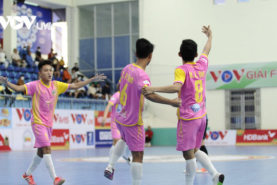 Video Highlight Futsal HDBank VĐQG 2022: Thái Sơn Bắc để thua Sài Gòn FC với tỷ số 0-2 trong ngày Sahako có chiến thắng trước đó