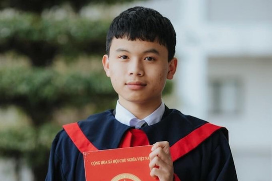 Điều đặc biệt về thủ khoa 3 điểm 10