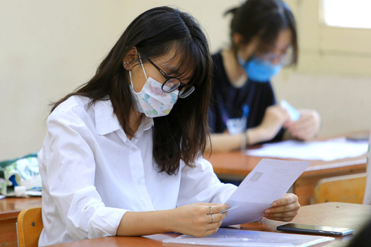 Sau khi biết điểm thi tốt nghiệp THPT 2022, thí sinh cần làm gì?