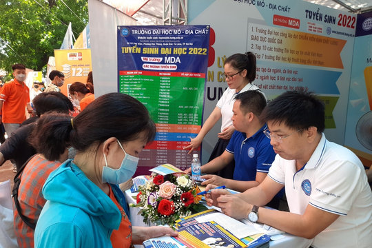 Dự báo điểm chuẩn một số ngành khối kỹ thuật có thể tăng nhẹ từ 0,5-1 điểm
