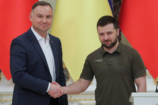 Quốc hội Ukraine cấp 'quy chế đặc biệt' cho người Ba Lan