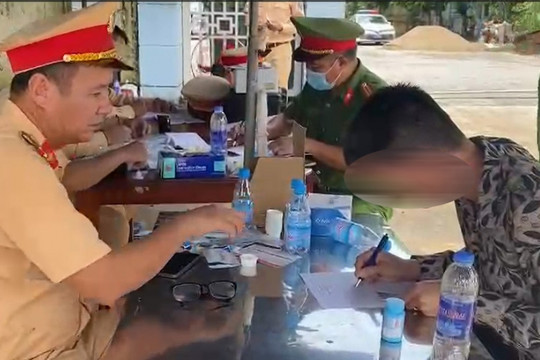 Phát hiện tài xế dương tính ma túy trên cao tốc Nội Bài - Lào Cai