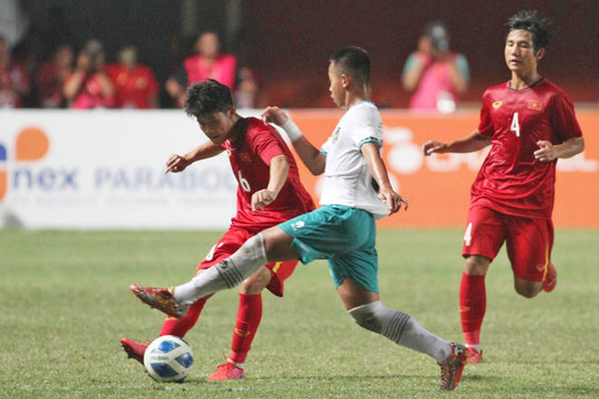 HLV Nguyễn Quốc Tuấn: U16 Việt Nam trưởng thành dưới áp lực khán giả, trọng tài