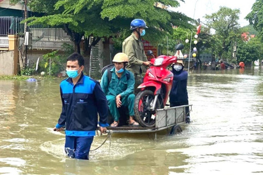 Mưa diện rộng ở Bắc Bộ và Bắc Trung Bộ kéo dài tới khi nào?