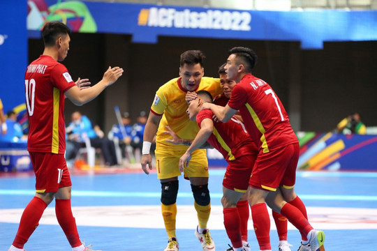 Trực tiếp ĐT Futsal Việt Nam 0-0 ĐT Futsal Iran: Hồ Văn Ý trổ tài