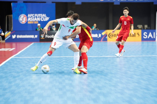 Trực tiếp ĐT Futsal Việt Nam 0-3 ĐT Futsal Iran: Bàn thắng liên tiếp