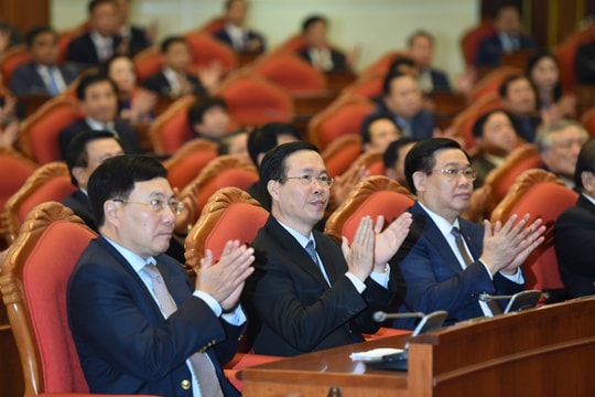 Thông cáo báo chí về phiên bế mạc của Hội nghị Trung ương 6 khoá XIII