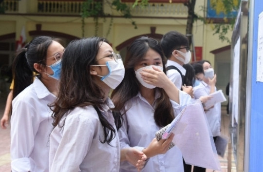Các trường khối ngành xã hội, y dược tuyển bổ sung hàng trăm chỉ tiêu