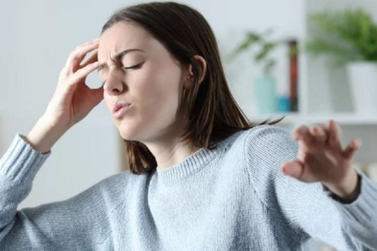 Những căn bệnh ẩn sau cơn chóng mặt