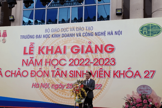 Trường Đại học Kinh doanh và Công nghệ Hà Nội khai giảng năm học mới 2022-2023
