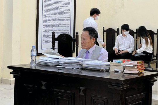 Chưa thể xét xử ông Hiệp ‘khùng’ vụ cháy nhà trọ trên đường Đê La Thành, Hà Nội
