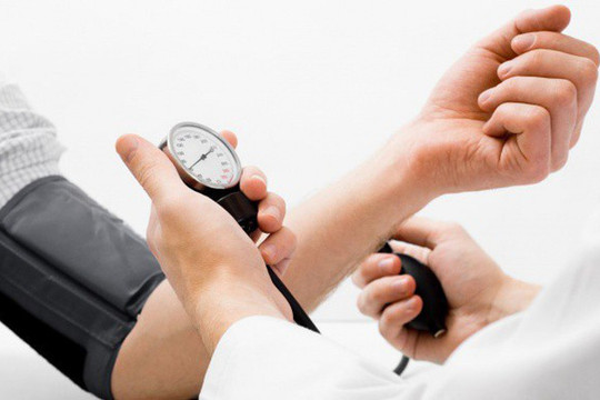 Chỉ số huyết áp và nhịp tim thế nào là bình thường?