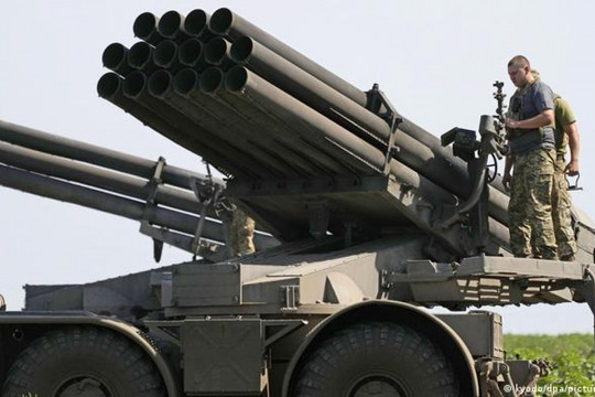 Sức ép khiến châu Âu khó giữ đà viện trợ cho Ukraine