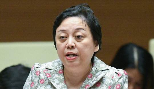 ĐBQH ngành Y: 'Có quốc gia nào đấu thầu thuốc khốn khổ như Việt Nam không?'