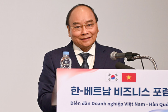 Chủ tịch nước chủ trì tọa đàm với các tập đoàn, doanh nghiệp lớn Hàn Quốc