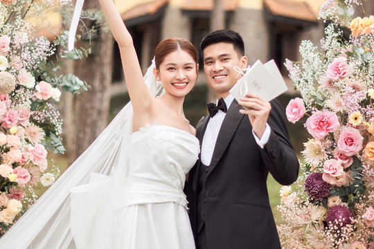 Tiệc cưới riêng tư của Á hậu Thuỳ Dung và ông xã soái ca tại Đà Lạt