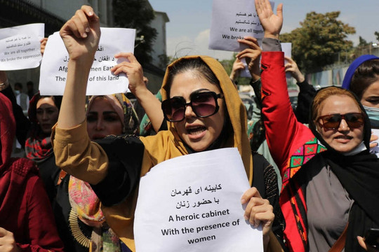 Taliban đang dùng phụ nữ Afghanistan để mặc cả với phương Tây?