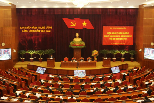 10 ủy viên, nguyên ủy viên Trung ương Đảng bị kỷ luật trong năm 2022