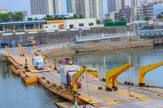 Cửa khẩu Móng Cái tạm nghỉ Tết Nguyên đán 7 ngày