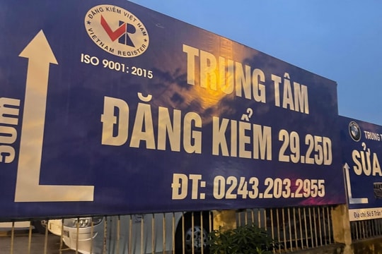 Ô tô xếp hàng từ 4h sáng mùng 6 Tết tại các trung tâm đăng kiểm ở Hà Nội