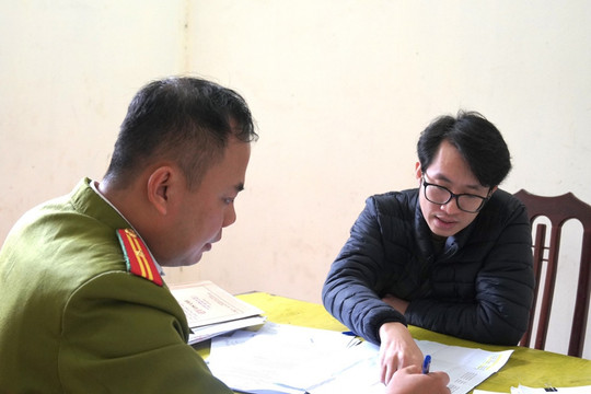Bắt "chân rết" trong đường dây đánh bạc nghìn tỷ của Phan Sào Nam