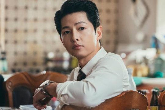 Dân mạng 'chạnh lòng', mỉa mai khi Song Joong Ki nói lời ngôn tình với vợ mới