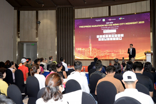 TP.HCM: Lần đầu tiên tổ chức giải chạy đêm có cự ly 42km