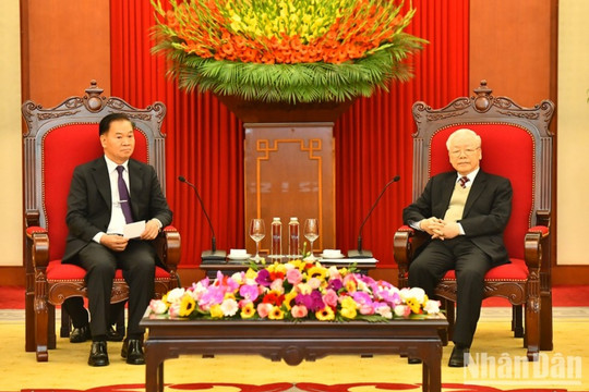 Tổng Bí thư tiếp Đoàn đại biểu cấp cao Văn phòng Trung ương Đảng Nhân dân Lào