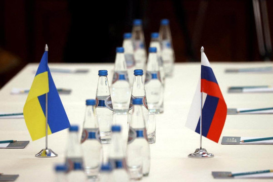 Ukraine thừa nhận ngày càng nhiều người dân muốn Kiev đàm phán với Moskva