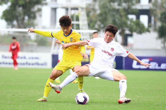 Xác định 2 đội bóng vào chung kết U17 Quốc gia