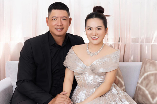 Hôn nhân ngọt ngào 15 năm của MC Bình Minh và vợ doanh nhân