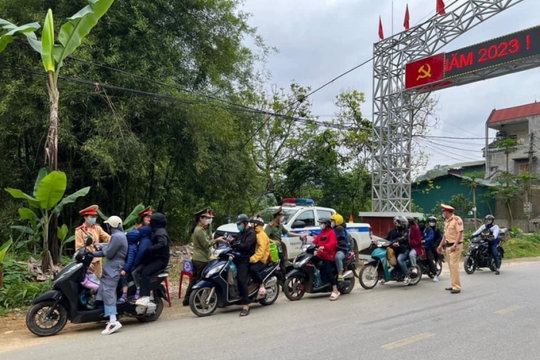 Lời chúc "Chuyến đi an toàn" cho người dân trở lại làm việc sau kỳ nghỉ lễ