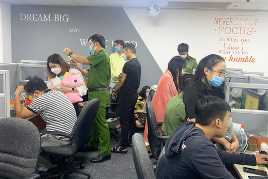 TP.HCM: Công an tìm người bị chửi bới, khủng bố liên quan Công ty Easy Credit