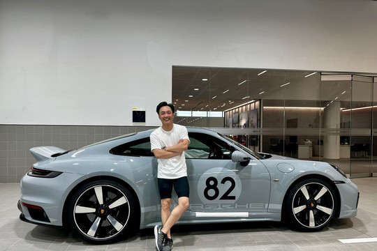 Porsche 911 của Cường đô la vừa được đập hộp có gì đặc biệt?