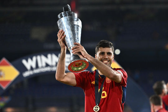 Đánh bại Croatia, Tây Ban Nha vô địch UEFA Nations League